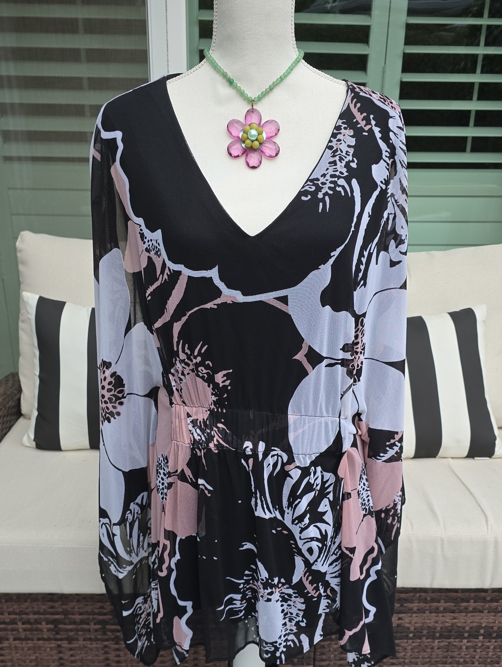 Alfani Black Floral V-Neck Long Sleeve Tunic with Pink and White Accents